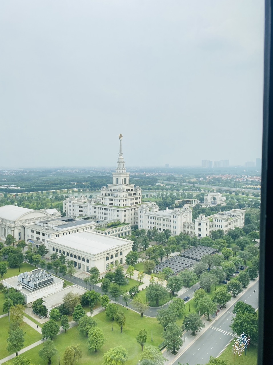 Căn hộ 1PN Vinhomes Ocean Park - View Đông Nam đắc lộc, nội thất cao cấp 3.15 tỷ