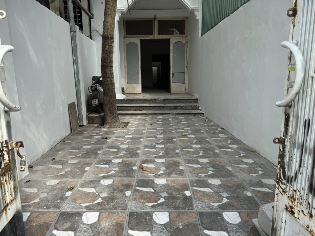 Cho thuê nhà cấp 4 83m2, 1PN, hẻm xe hơi 2 ô tô né, Trường Thọ, Thủ Đức. Giá 7.5 triệu.