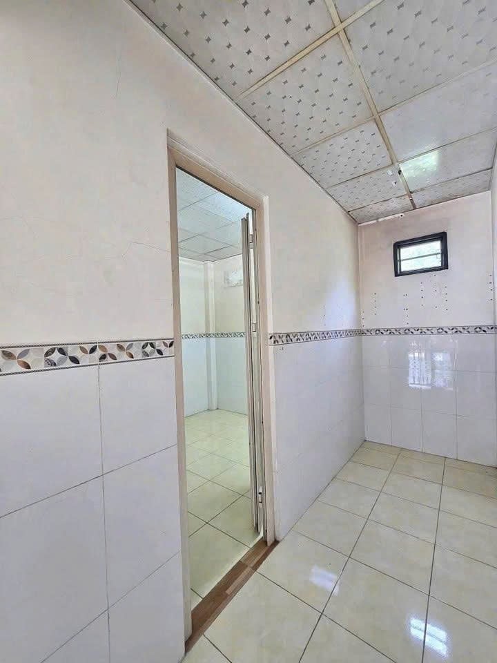 Nhà 1 Trệt 1 Lửng Hẻm Xe Hơi Nguyễn Văn Linh, Cần Thơ - 5 Triệu/Tháng