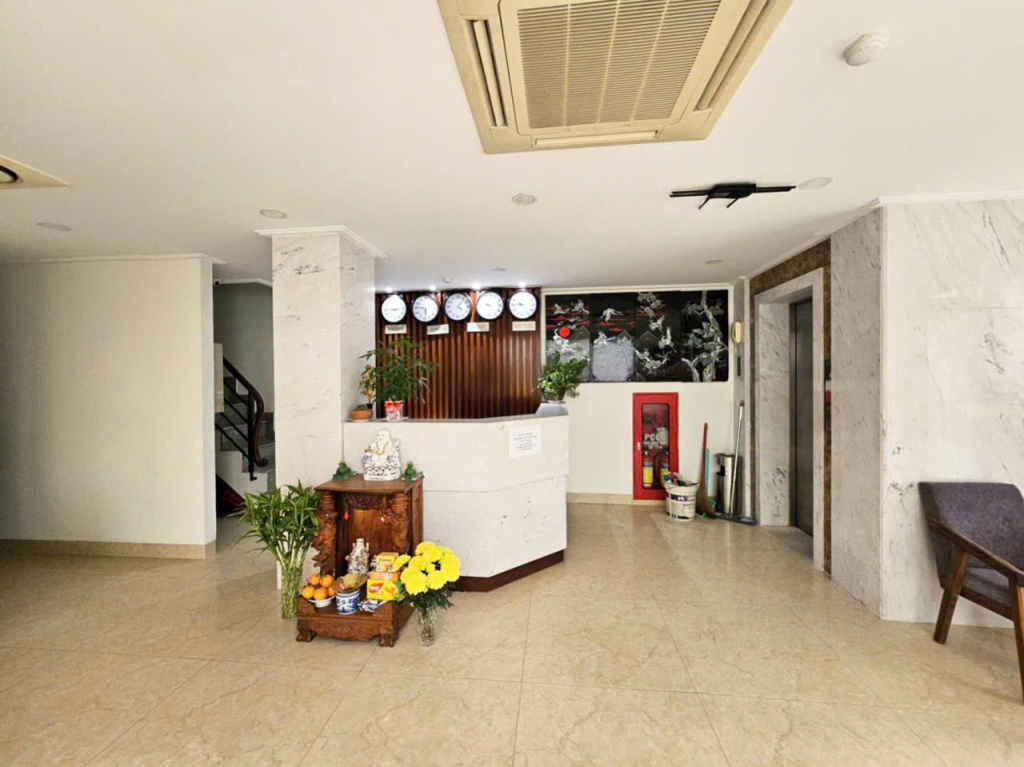 Khách sạn Apartment Hùng Vương, 7 tầng, thang máy, gần Vinpearl, giá 26 tỷ
