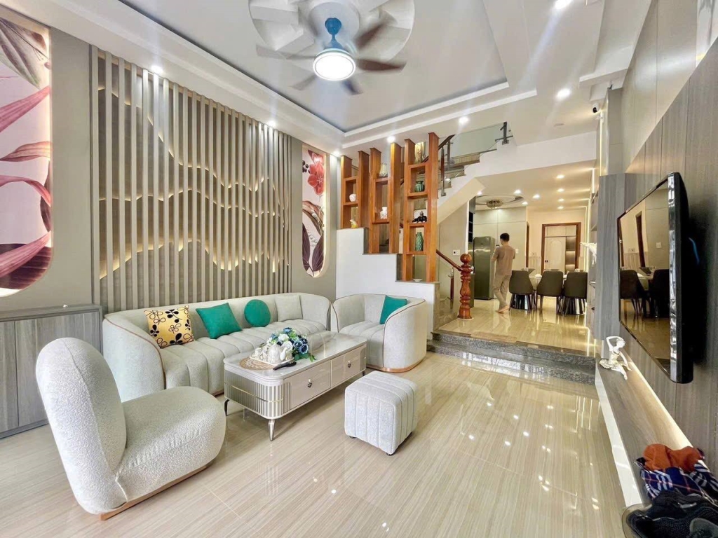 Cho thuê nhà 3 tầng 70m2 kiệt ô tô Hà Huy Tập, Thanh Khê - 14 triệu/tháng
