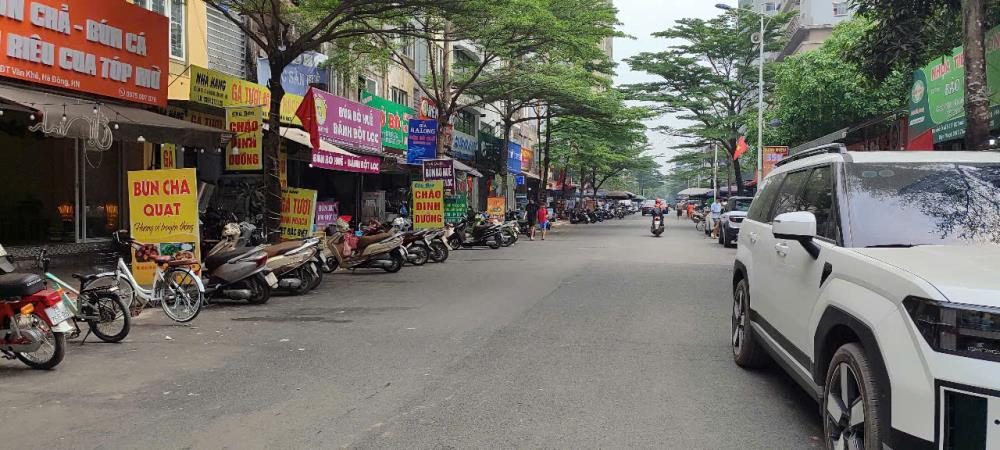 Bán đất dịch vụ La Khê kinh doanh đắc địa, 50m2 có nhà, giá 13.3 tỷ