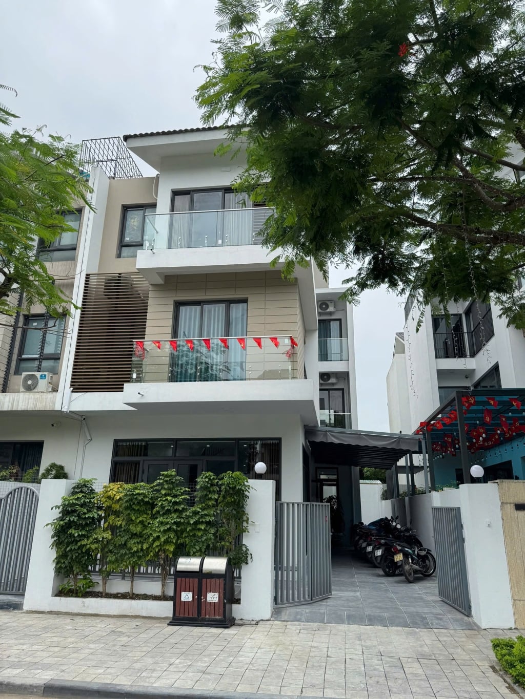 Cho thuê biệt thự An Vượng Villa 180m2 full nội thất, đa công năng, giá 25tr