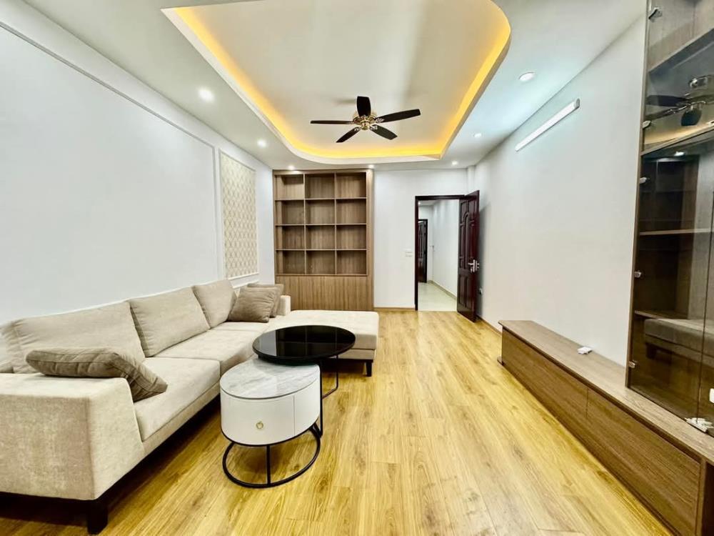 Bán nhà mặt tiền 4.6m, 4 tầng, Văn Quán, Hà Đông - Vị trí đắc địa, kinh doanh sầm uất